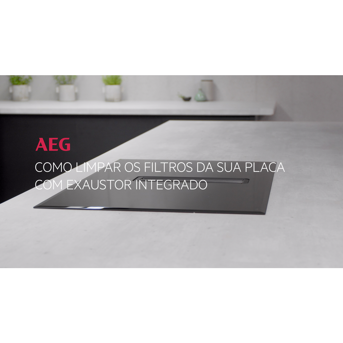 AEG - Placa com exaustor integrado - TH84CB03FB
