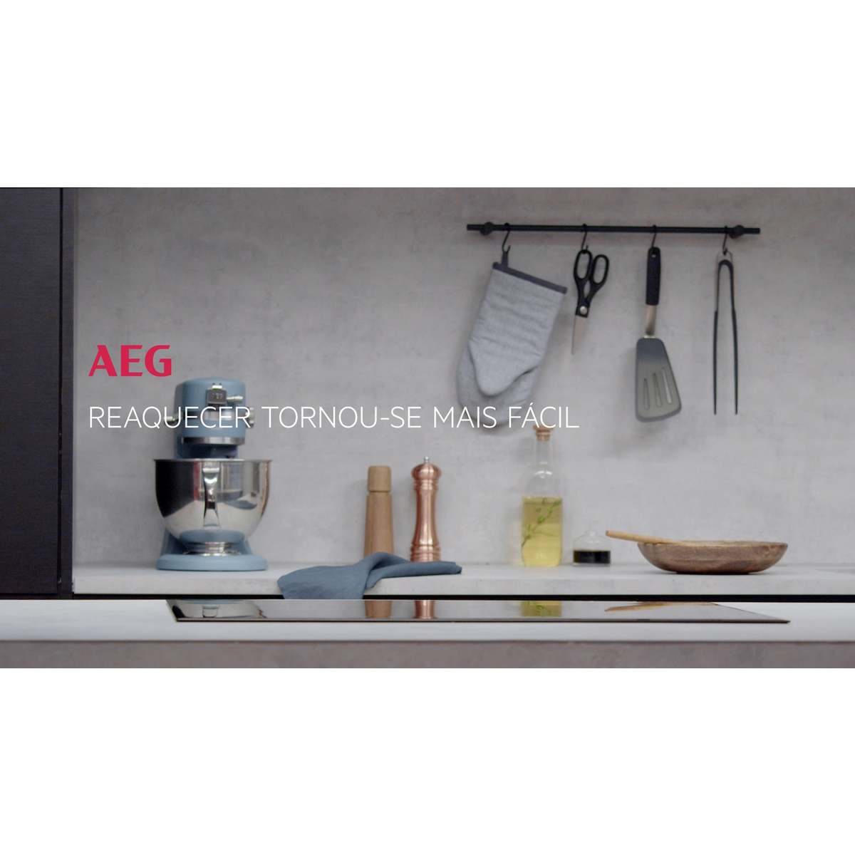 AEG - Forno com micro-ondas - KMK721880W